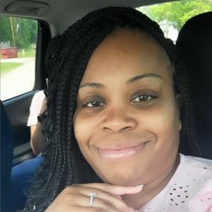 Meet your Posher, Simone